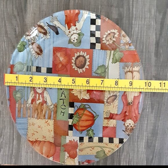 Fall Decorative Serving Plate, Thanksgiving plate, Scarecrow, Maple Leaves - Picture 4 of 4